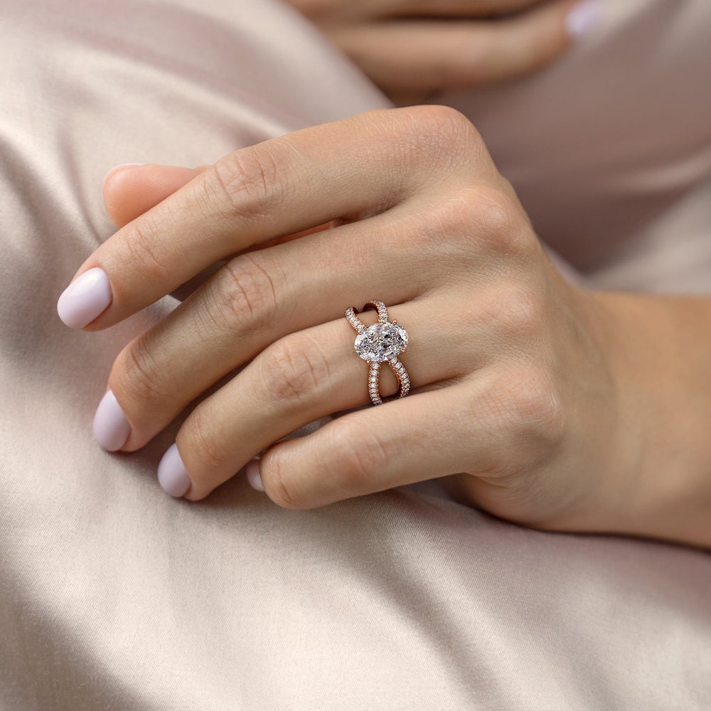 The Isla — Oval Lab Diamond Criss-Cross Engagement Ring