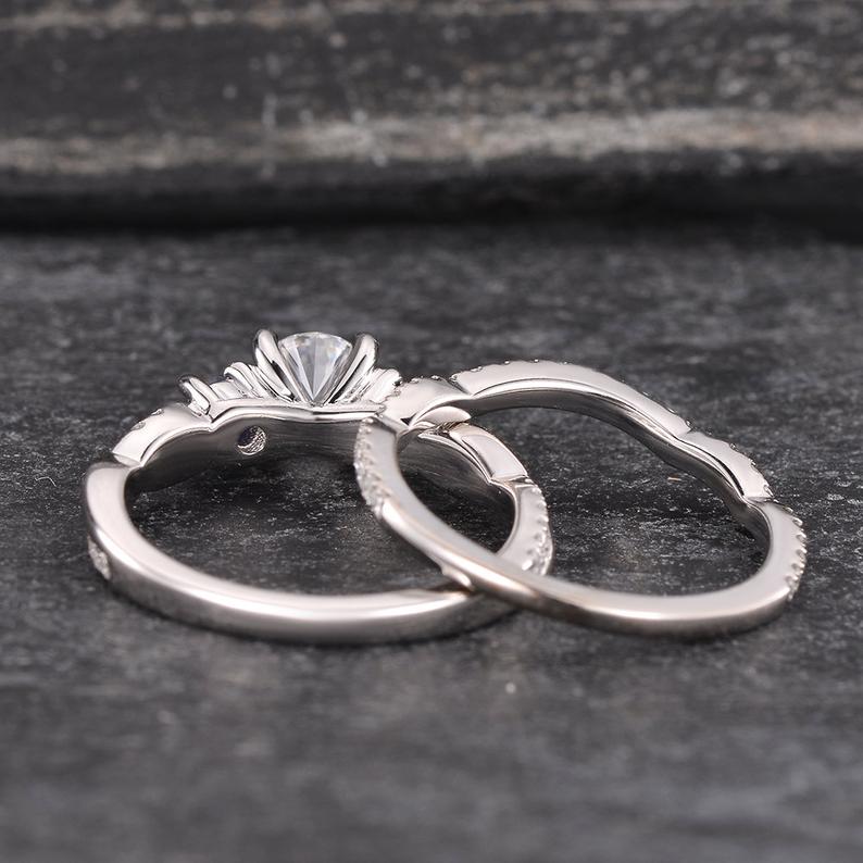 The Clara — Round Lab Diamond Solitaire Engagement Ring VI