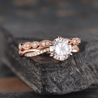 The Clara Set — Round Lab Diamond Solitaire Bridal Ring Set
