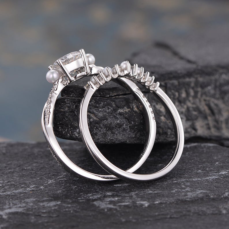 The Clara — Round Lab Diamond Solitaire Engagement Ring V