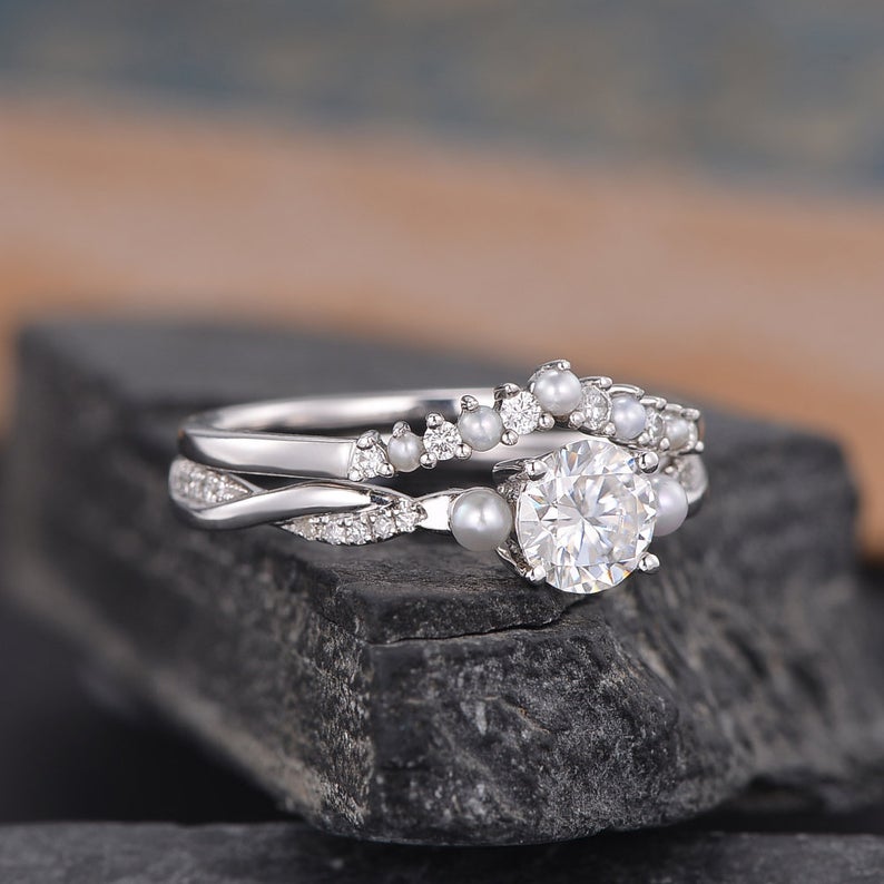 The Clara — Round Lab Diamond Solitaire Engagement Ring V