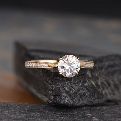 The Clara — Round Lab Diamond Solitaire Engagement Ring IV