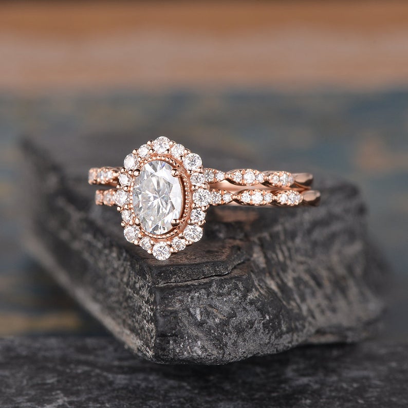 The Grace Set — Oval Lab Diamond Vintage Bridal Ring Set
