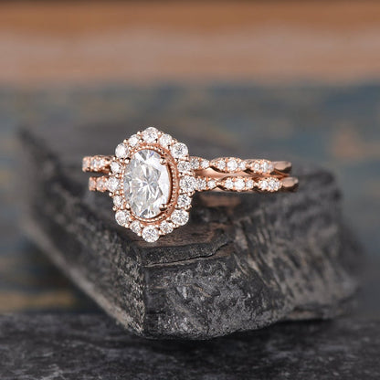 The Grace Set — Oval Lab Diamond Vintage Bridal Ring Set