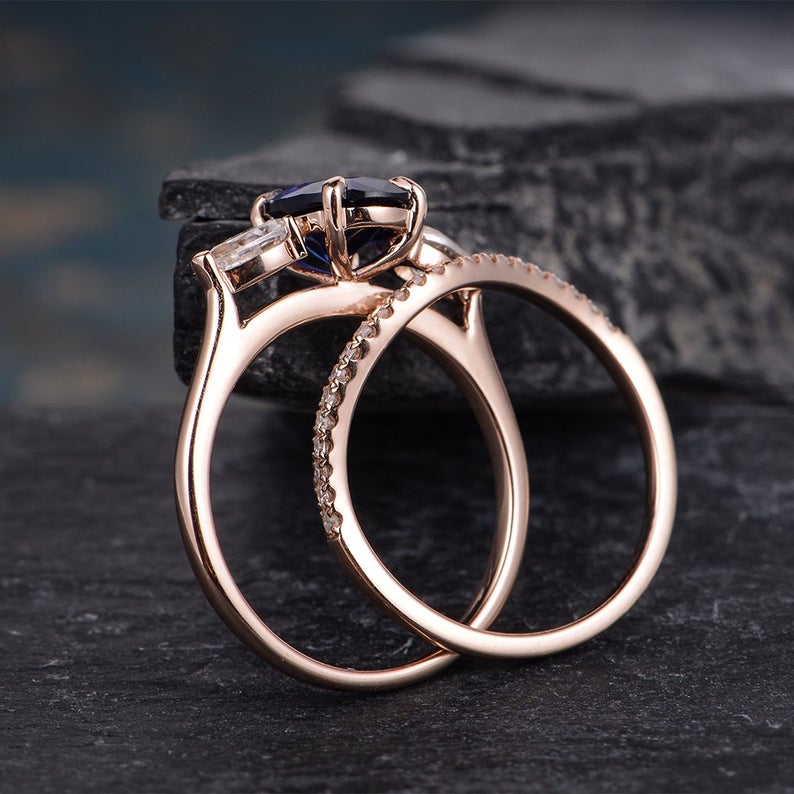The Isla Set — Oval Lab Blue Sapphire Vintage Bridal Ring Set