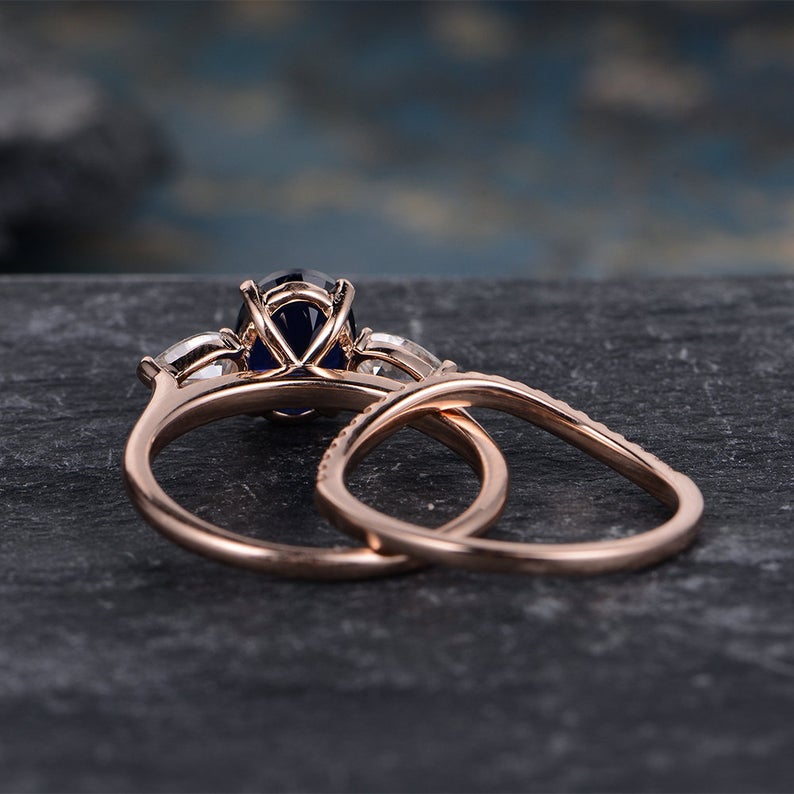 The Isla Set — Oval Lab Blue Sapphire Vintage Bridal Ring Set
