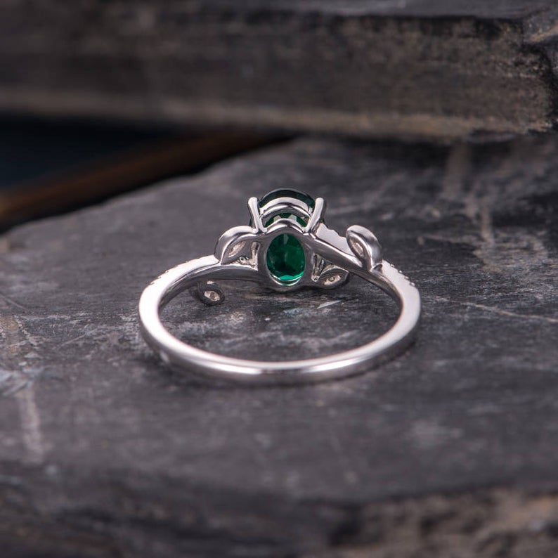 The Maeve — Emerald Lab Emerald Botanical Ring