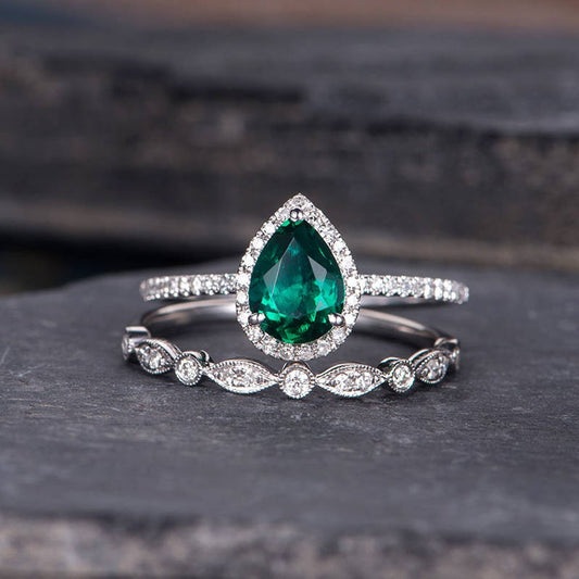 The Grace Set — Emerald Lab Emerald Vintage Bridal Ring Set