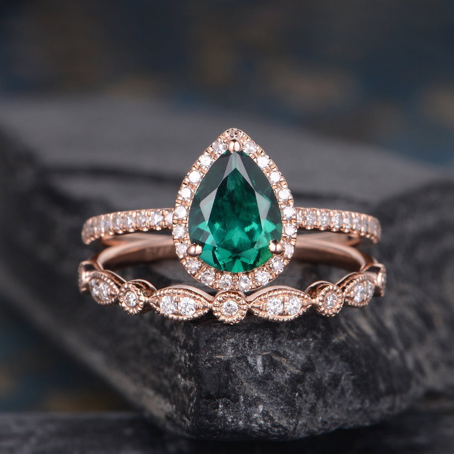 The Grace Set — Emerald Lab Emerald Vintage Bridal Ring Set