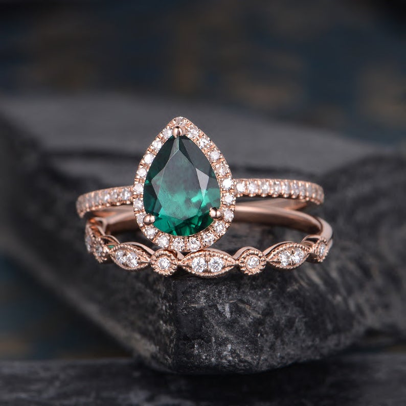 The Grace Set — Emerald Lab Emerald Vintage Bridal Ring Set